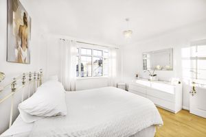 Bedroom- click for photo gallery